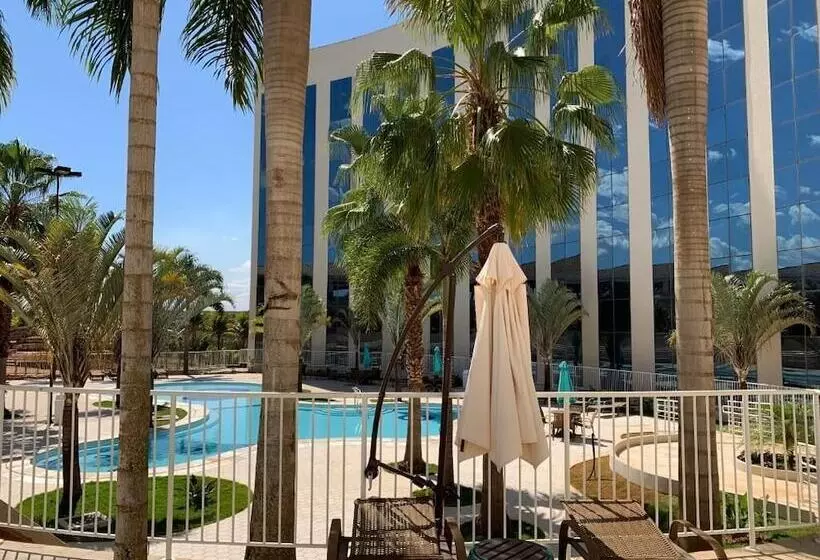 Hotelli Barretos Park