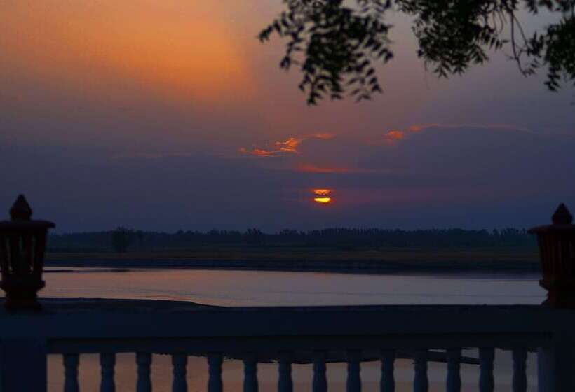 فندق Ganga Village Resort