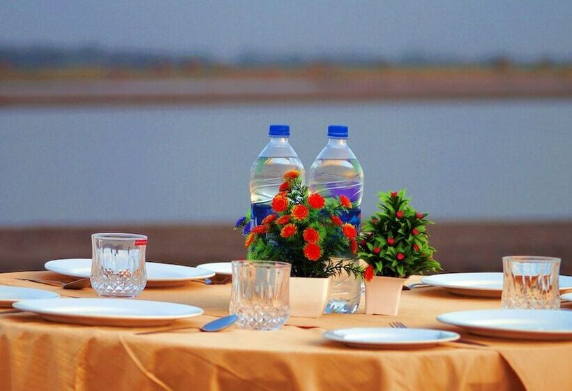 فندق Ganga Village Resort