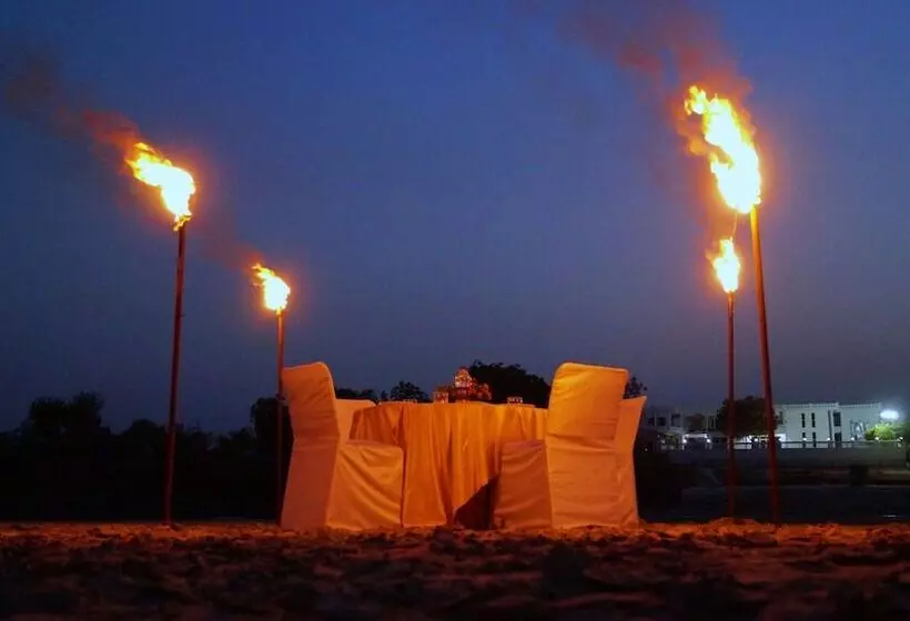 Hotelli Ganga Village Resort