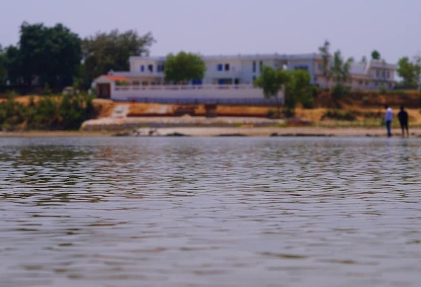 فندق Ganga Village Resort