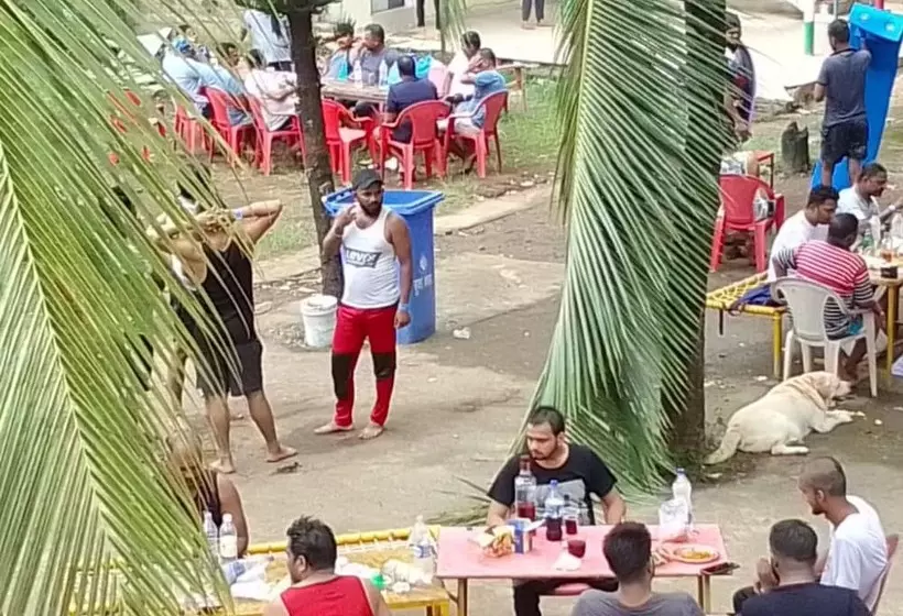 Hotelli Manthan Beach Resort