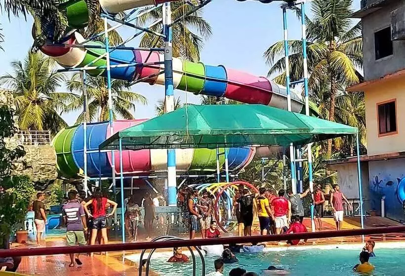 Hotelli Manthan Beach Resort