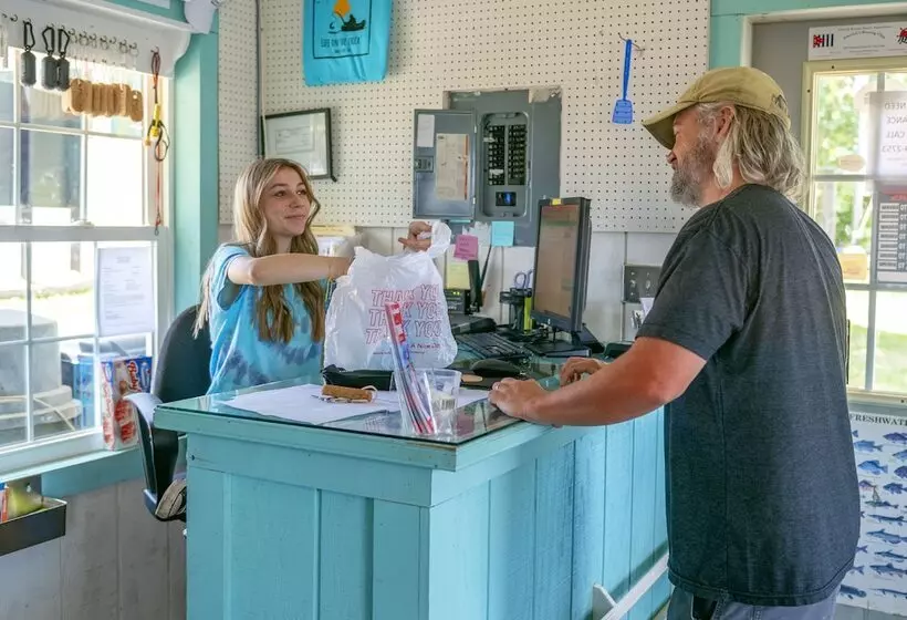 Hotelli Rivers Rest Resort