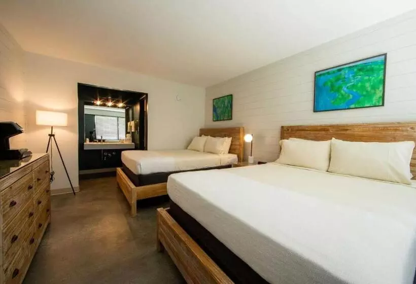 Hotelli Rivers Rest Resort