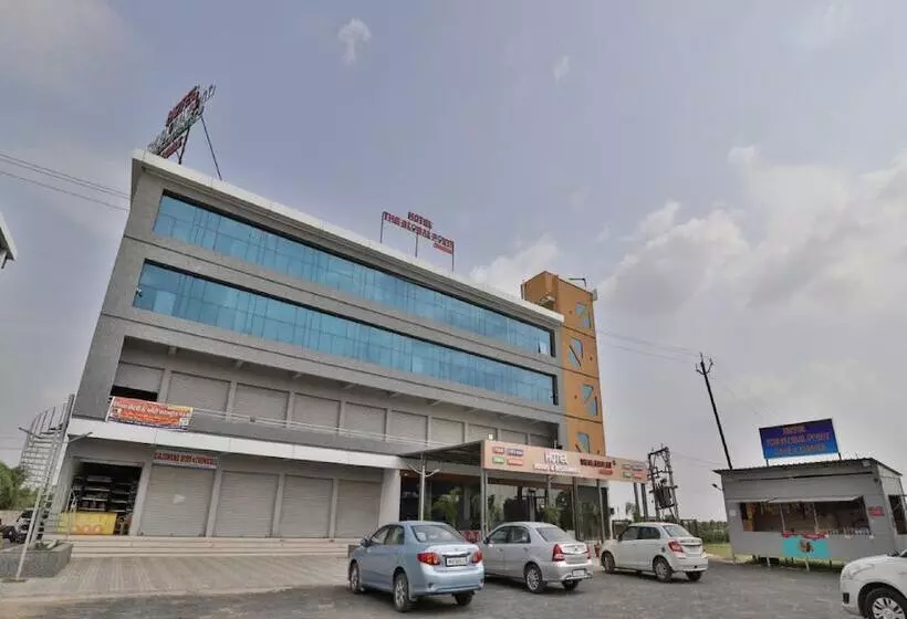 Hotelli The Global Point