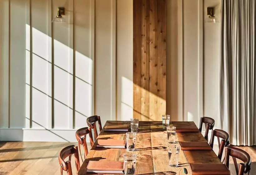 Hotelli The Inn At Mattei S Tavern