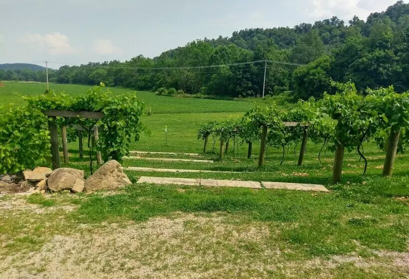 Hotelli The Lodge At Hocking College