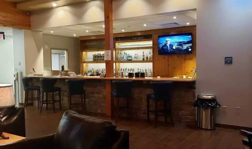 Hotelli The Lodge At Hocking College