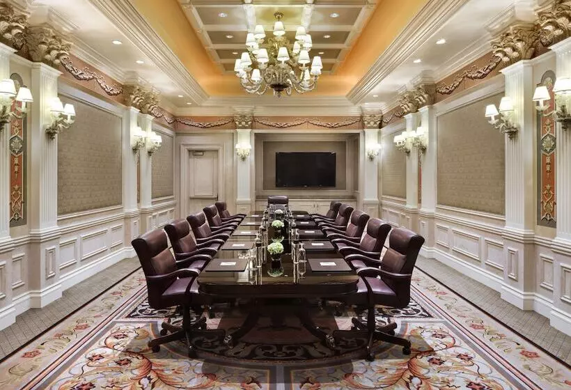 هتل The Palazzo Prestige Club Lounge