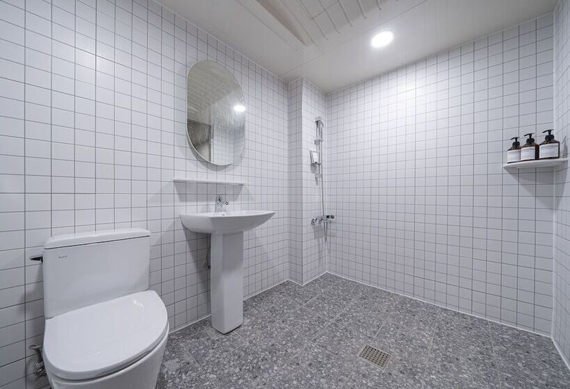 Hotel The Shourin  In Daejeon