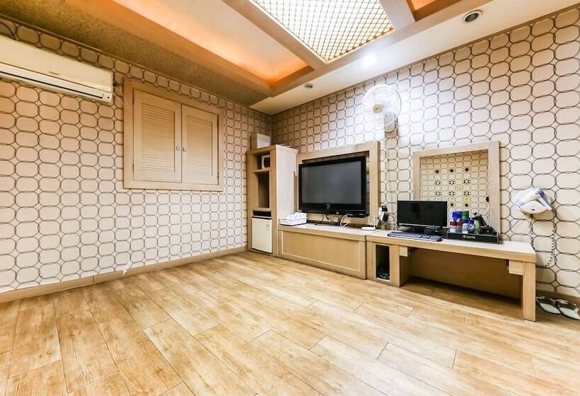 Motel Jincheon Accra