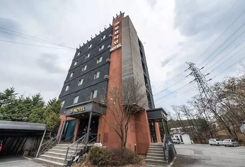 Motelli Yongin Valentine