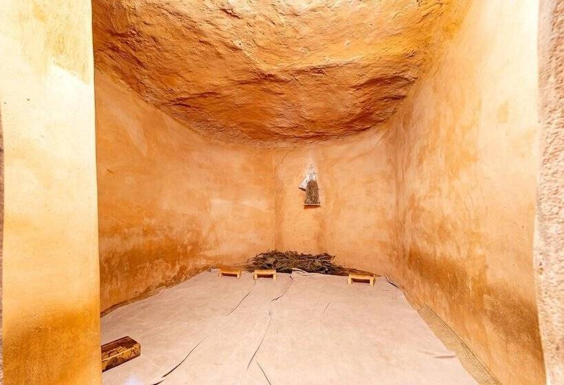 Namwon Hanjeungwonstay Pension