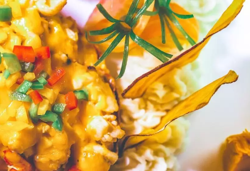 Ocean Cliff Hotel Negril Limited