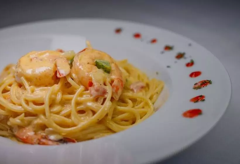 Ocean Cliff Hotel Negril Limited