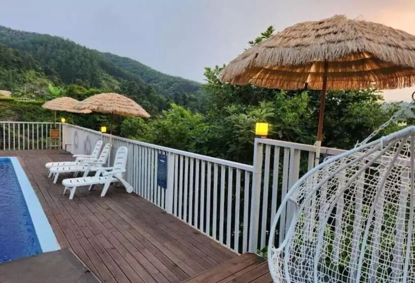 ペンション Gapyeong Bluel Pool Villa