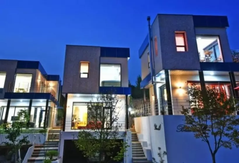 ペンション Gapyeong Bluel Pool Villa