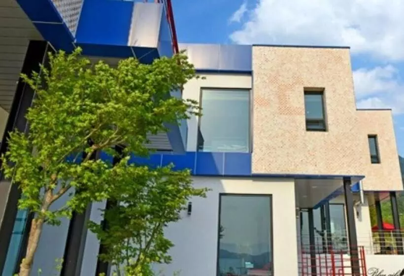 ペンション Gapyeong Bluel Pool Villa