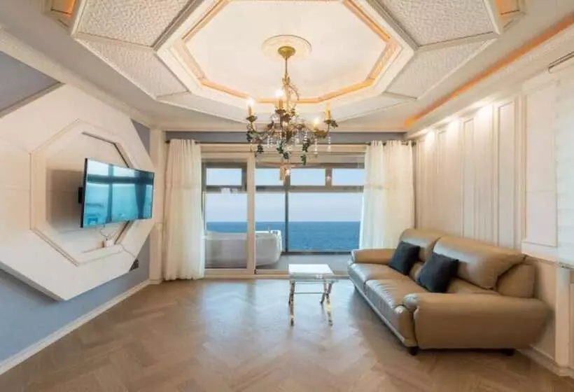 ペンション Gyeongju Blue 21 Pool Villa