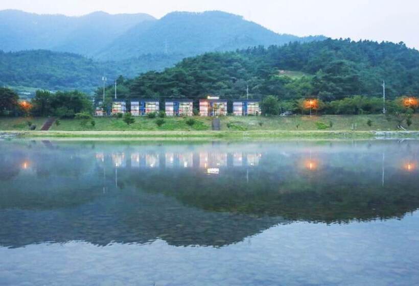 Pensão Sunchoen Orotada Kids Poolvilla