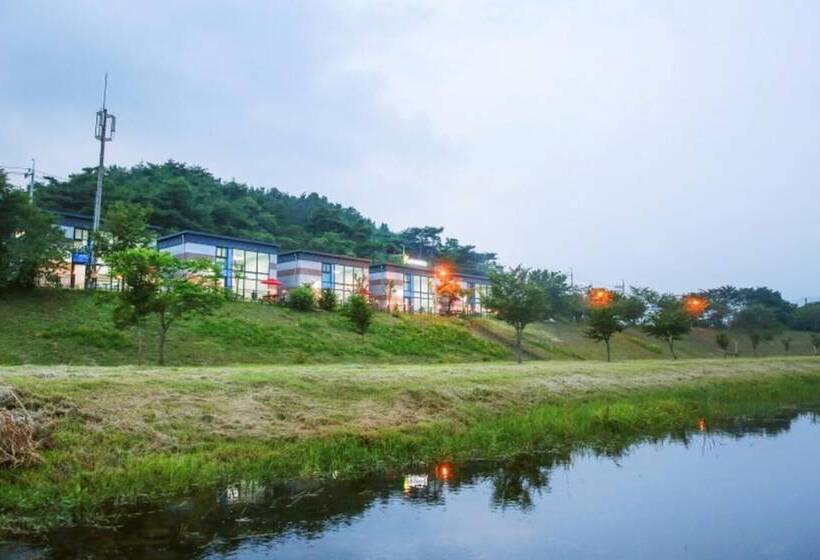 Pensão Sunchoen Orotada Kids Poolvilla