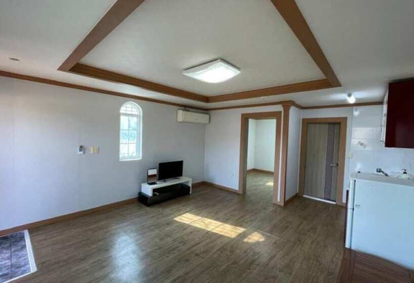 Taean Aloenara Pension