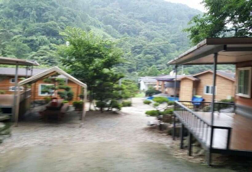 Wanju Haneurarae Cheotjip Pension