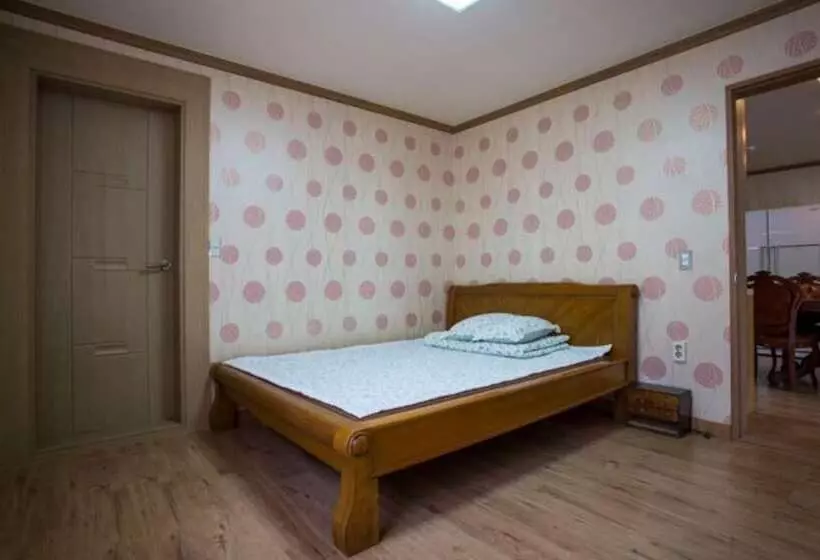 Yeosu Daeun Pension