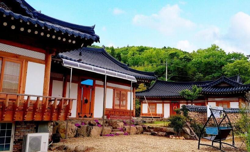 Пансион Boseong Sujinhanog Pensyeon