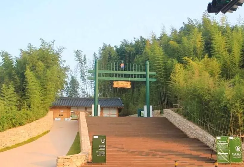 Damyang Daesupyeohaeng Pension