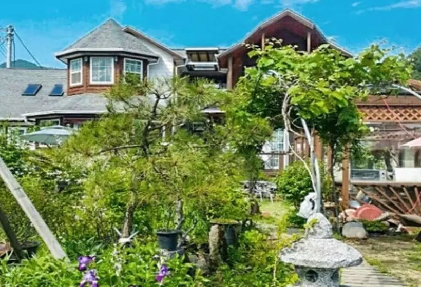 Danyang Sainam Landscape Pension