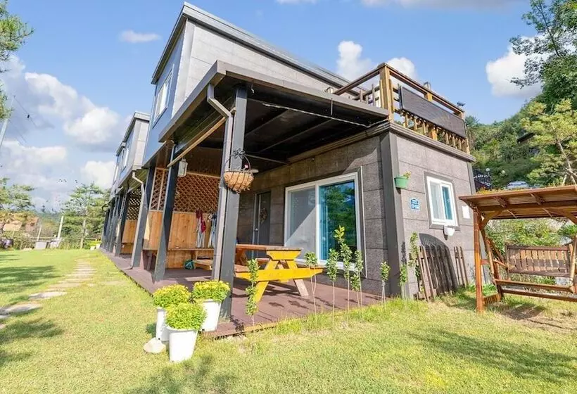 Majatalo Gapyeong Myeonyeokgongbang Private Villa