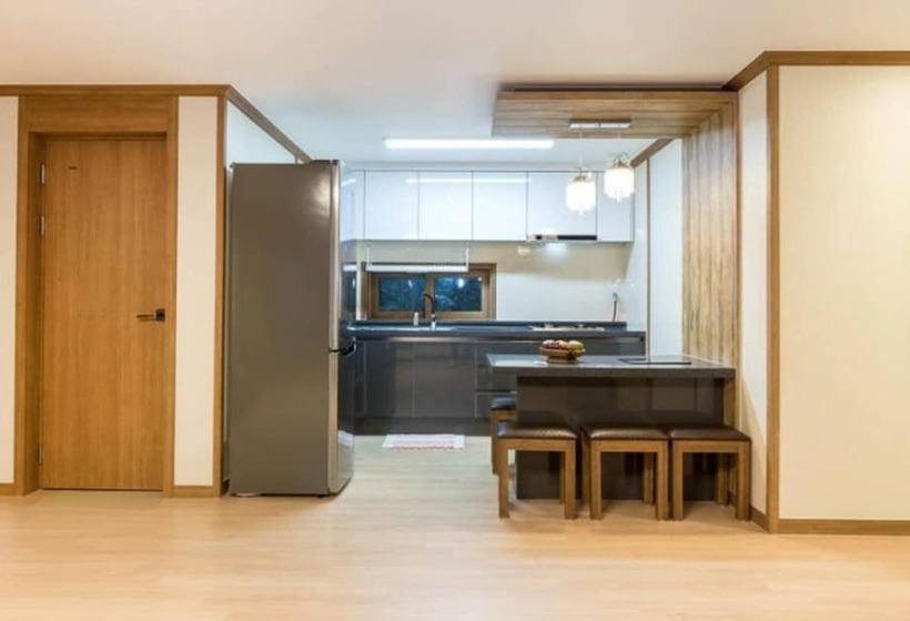 Gapyeong Suryuhwagaewon Pension