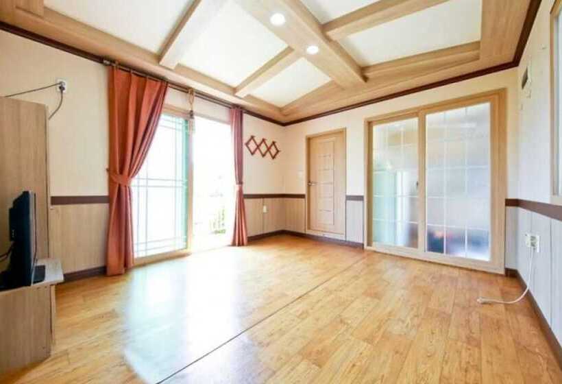 Geojedo Daehyang Pension