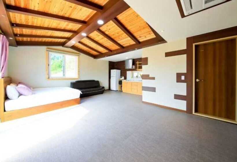 Geojedo Daehyang Pension