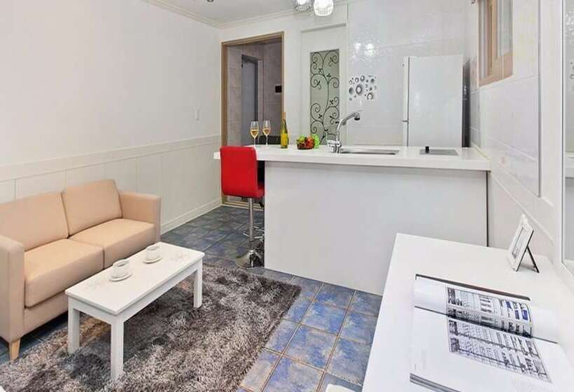 Geojedo Yujahyanggi Pension