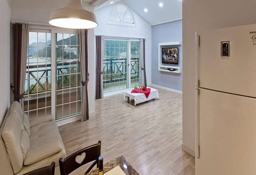 Geojedo Yujahyanggi Pension