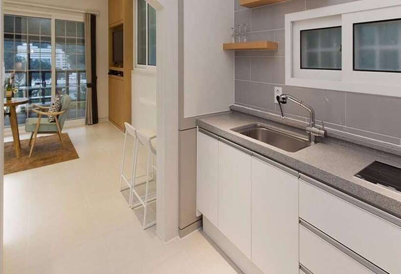 Geojedo Yujahyanggi Pension