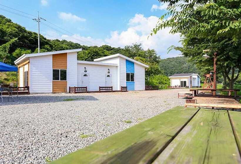 Gongju Hayan Pension