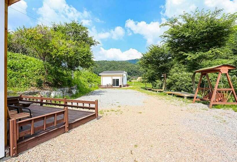 Gongju Hayan Pension