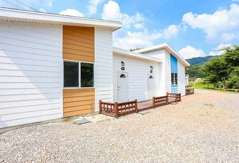 Gongju Hayan Pension