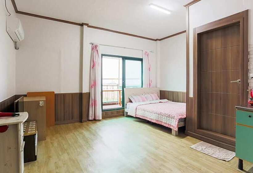 Goseong Hanwori Pension
