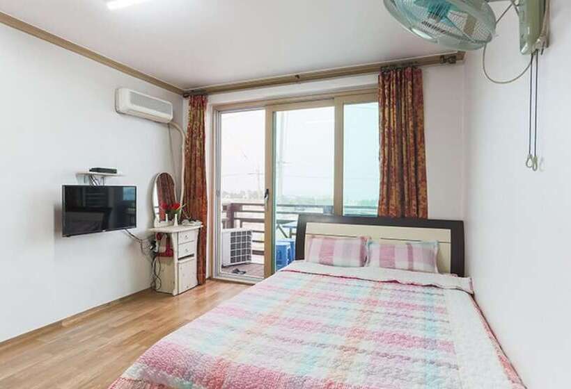 Goseong Hanwori Pension