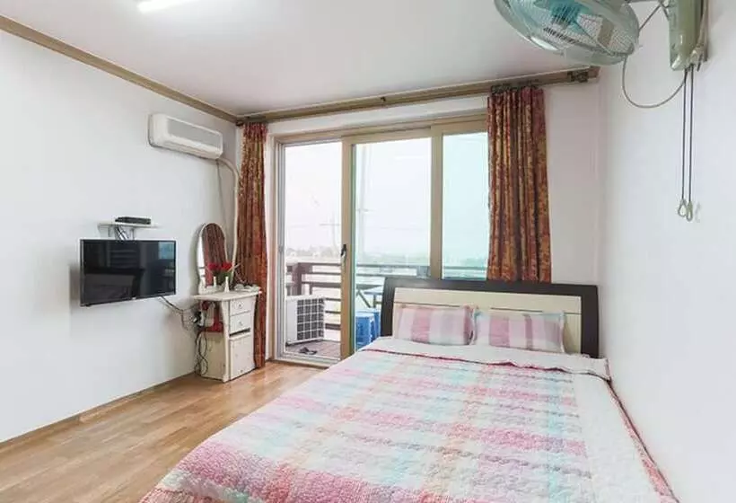 Goseong Hanwori Pension