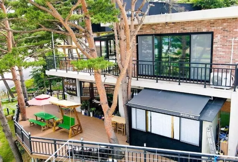 Goseong Pinetree Pension