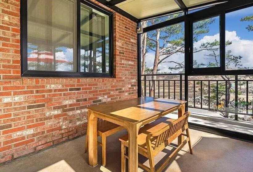 Goseong Pinetree Pension