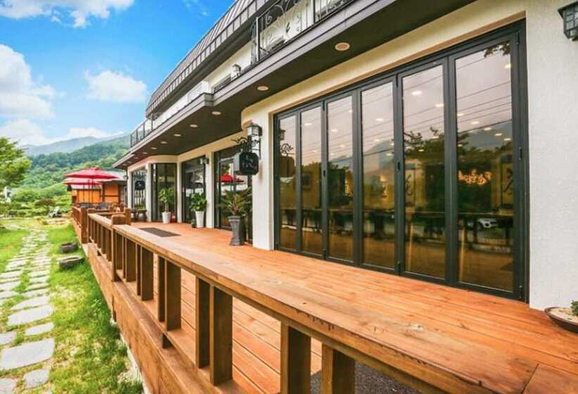 Hadong Sopungbang Pension