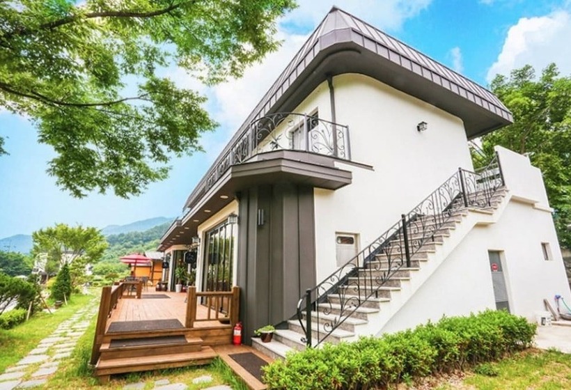 Hadong Sopungbang Pension