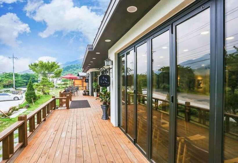 Hadong Sopungbang Pension